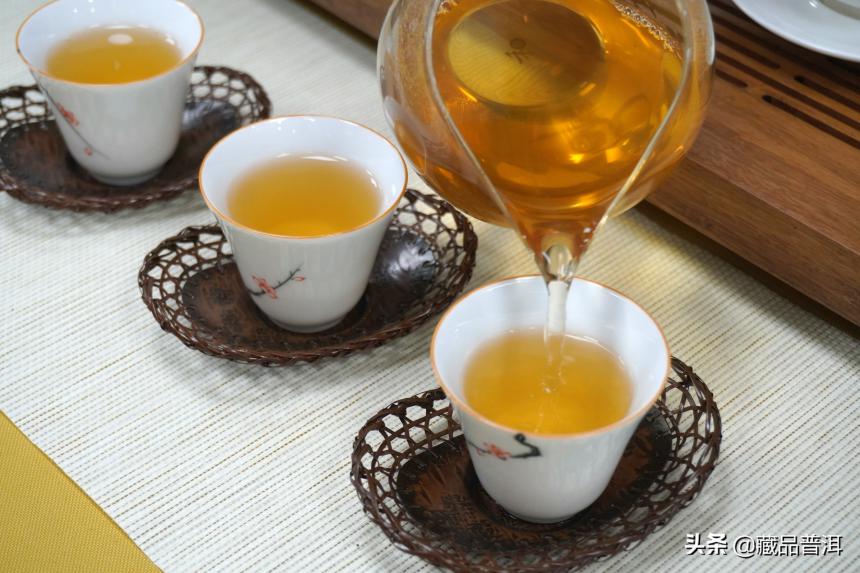 中期普洱茶购买指南：什么是茶油？普洱茶出现茶油正常吗？